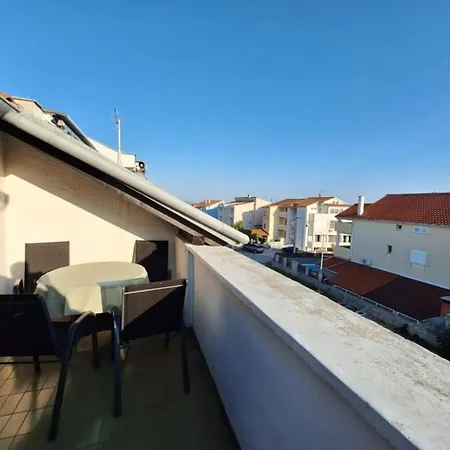 Esto - Classic One Bedroom With Balcony 3 Διαμέρισμα
