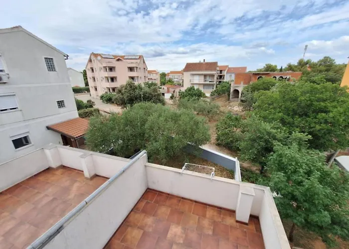 Esto - Classic One Bedroom With Balcony 3