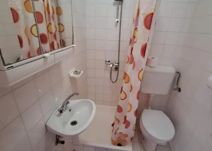Esto - Classic One Bedroom With Balcony 3 Διαμέρισμα Biograd Na Moru