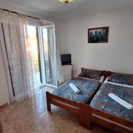Daire Esto - Classic One Bedroom With Balcony 3 *
